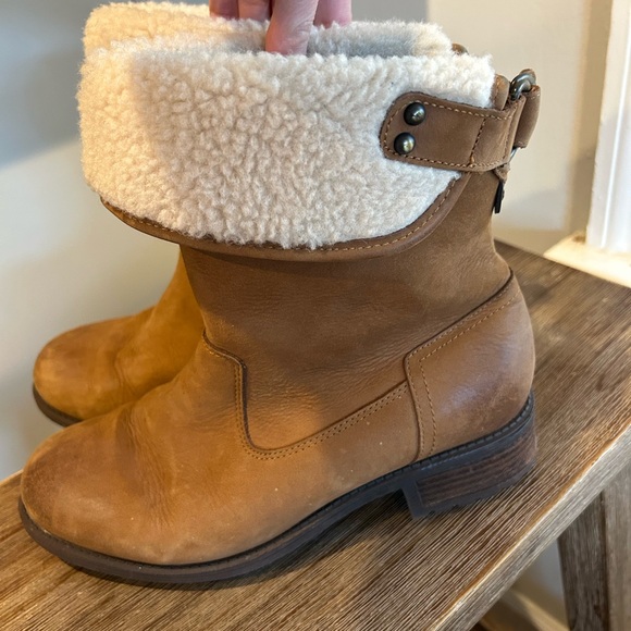 UGG Aldon boot - Picture 3 of 12